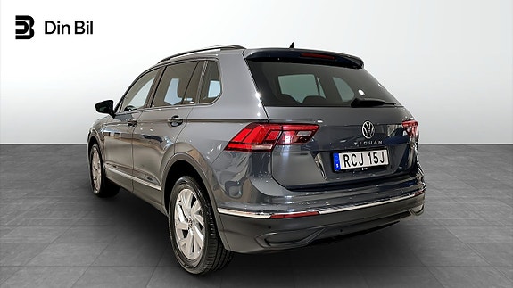 Volkswagen Tiguan 3 of 13