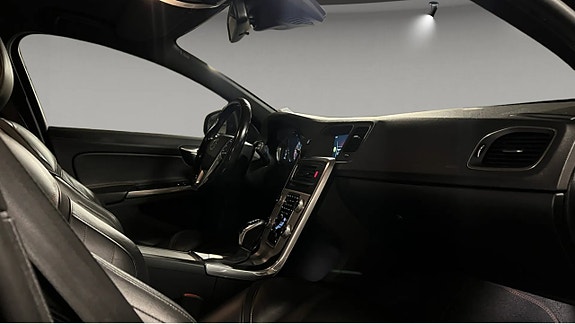 Volvo V60 7 of 7