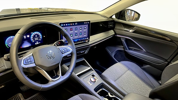 Volkswagen Tiguan 7 of 24