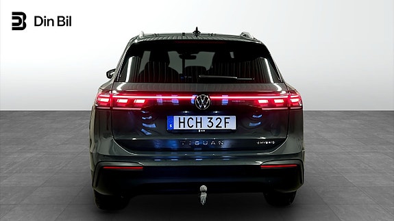 Volkswagen Tiguan 5 of 24