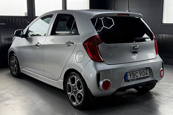 Kia Picanto 3 of 12