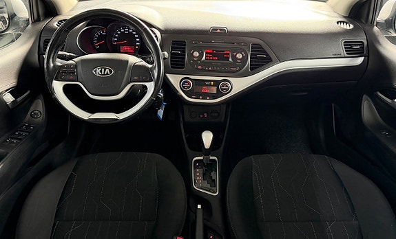 Kia Picanto 10 of 12
