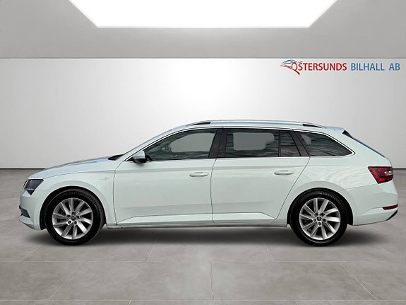 Skoda Superb 4 of 12