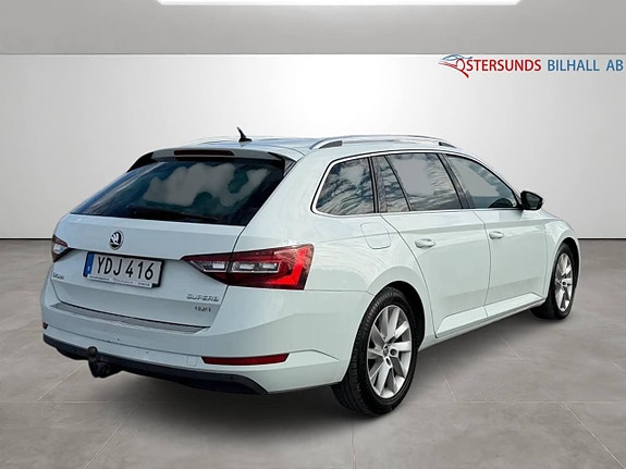 Skoda Superb 8 of 12