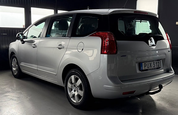 Peugeot 5008 3 of 13