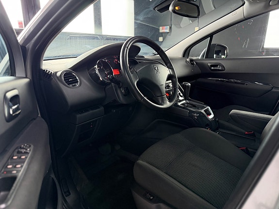 Peugeot 5008 5 of 13