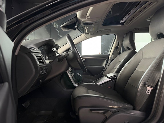 Volvo XC70 7 of 13