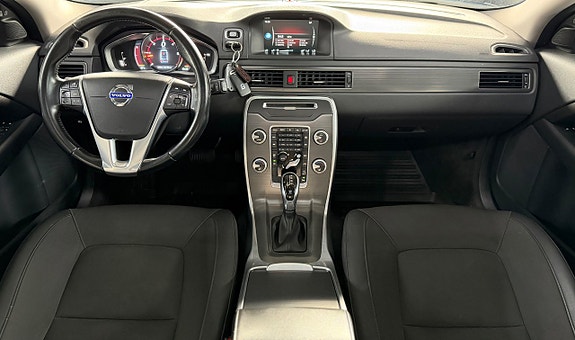Volvo XC70 10 of 13