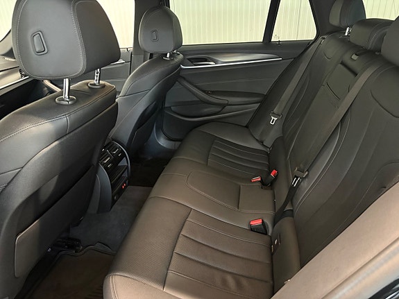 BMW 520 21 of 24