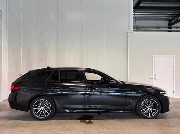 BMW 520 2 of 24