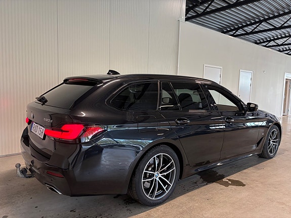 BMW 520 3 of 24