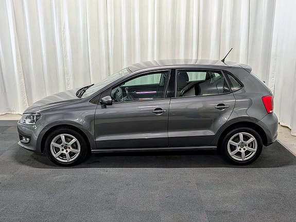 Volkswagen Polo 2 of 13