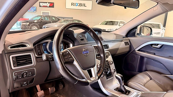 Volvo V70 7 of 19