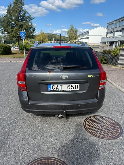 Kia Ceed 3 of 6