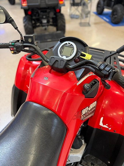 Can-Am Outlander MAX 650 Begagnad 4 of 6
