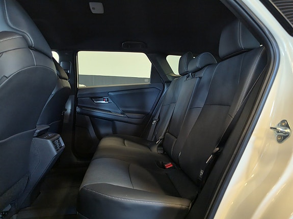 Subaru E-Outback 9 of 16