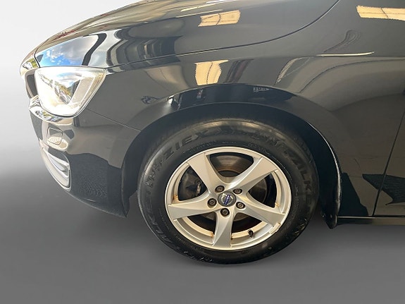 Volvo V60 17 of 18