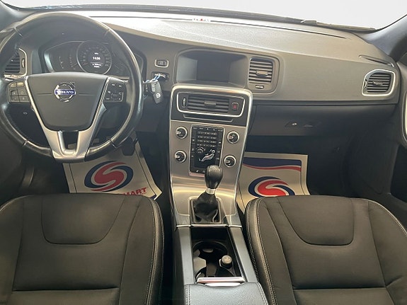Volvo V60 12 of 18