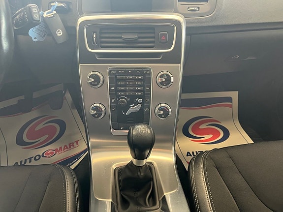 Volvo V60 13 of 18