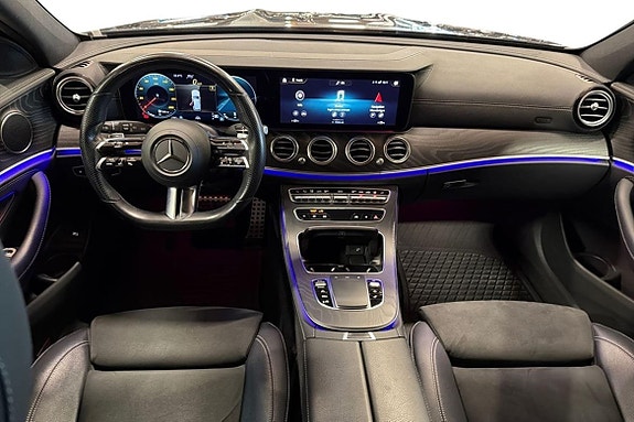 Mercedes-Benz E220 7 of 23
