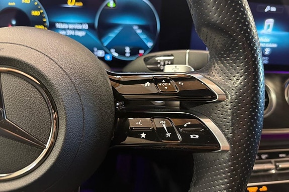Mercedes-Benz E220 14 of 23