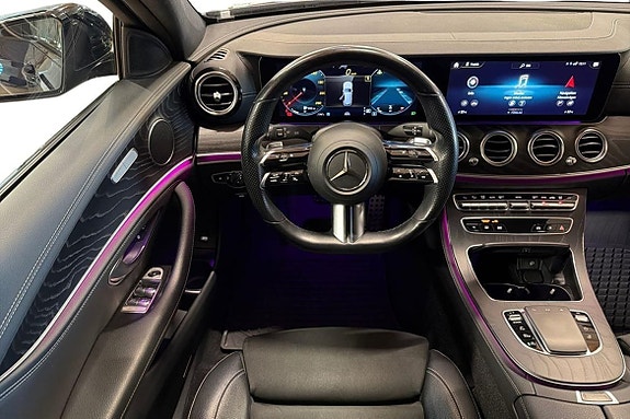 Mercedes-Benz E220 8 of 23