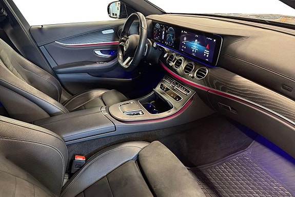 Mercedes-Benz E220 6 of 23