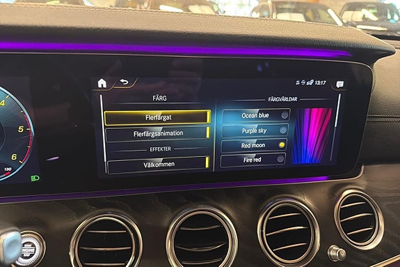Mercedes-Benz E220 18 of 23