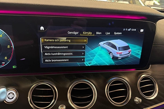Mercedes-Benz E220 19 of 23