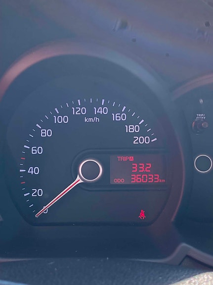 Kia Picanto 4 of 12