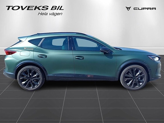 Cupra Formentor 4 of 16