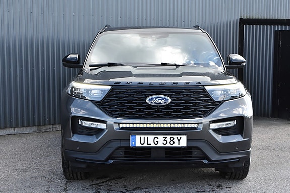 Ford Explorer 7 of 27