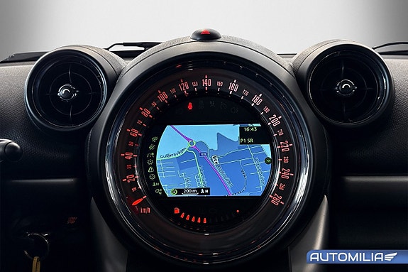 MINI Countryman Cooper 10 of 18