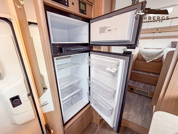 Carado I 447 Långbädd / Säng fram / Aut / 150hk / AC bodel /Solcell / Ränta från 3,70% -VI TAR INBYTE 8 of 22
