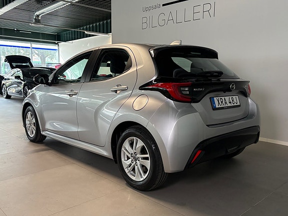 Mazda 2 4 of 20