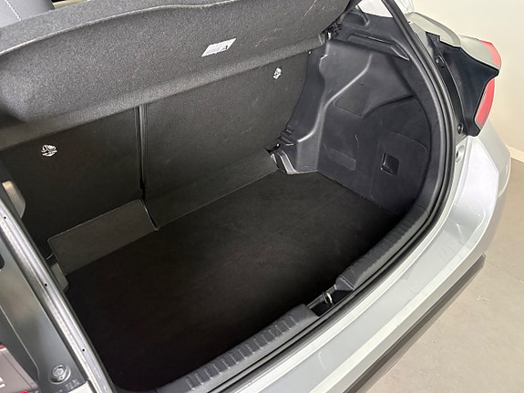 Mazda 2 7 of 20