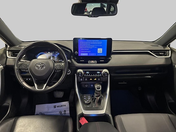 Toyota RAV4 12 of 23