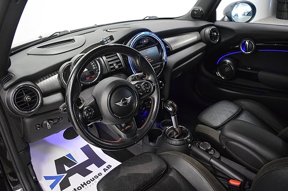 MINI Cooper S 9 of 30