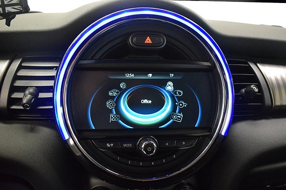MINI Cooper S 19 of 30