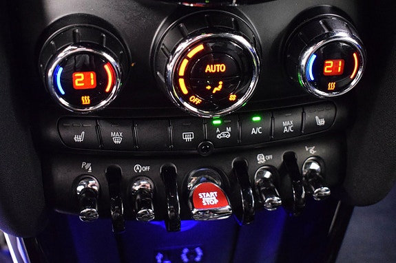 MINI Cooper S 20 of 30