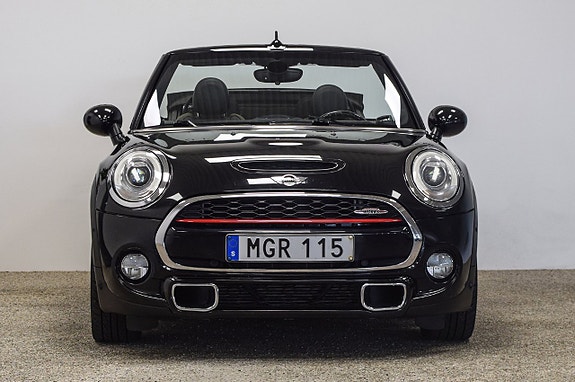 MINI Cooper S 6 of 30