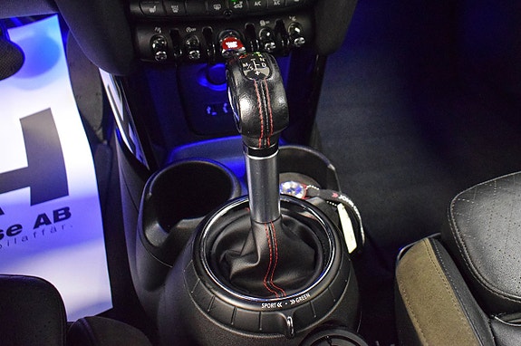 MINI Cooper S 22 of 30