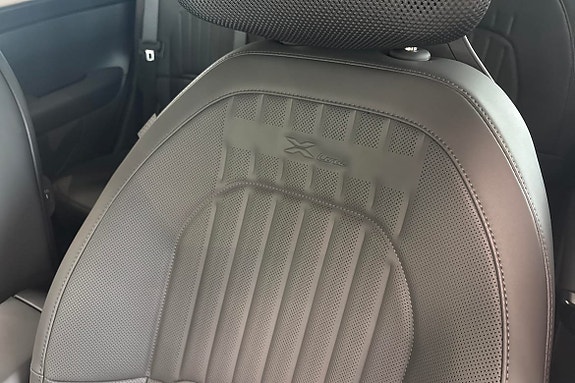 Kia Seltos 9 of 24