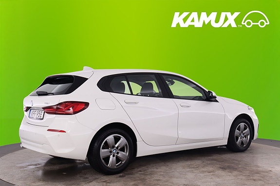BMW 118i 2 of 20