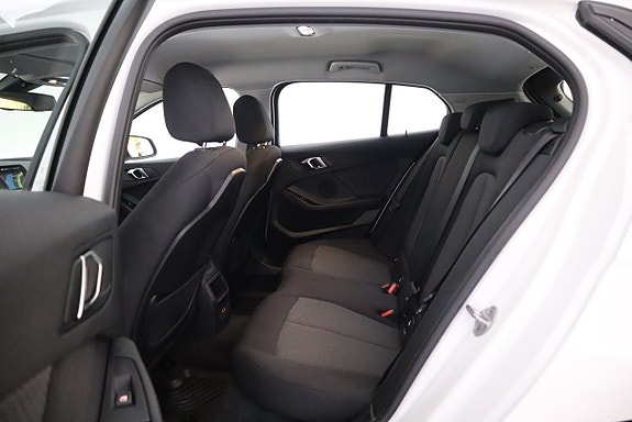 BMW 118i 11 of 20