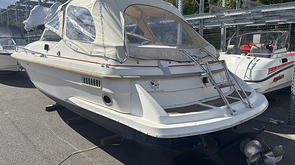 Scand 7100 med Volvo Penta V8 DP -76 2 of 6