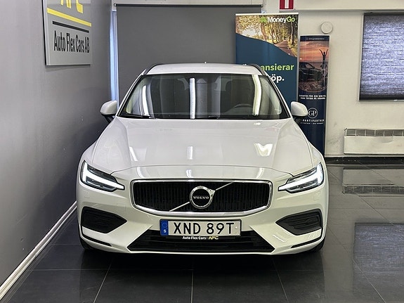 Volvo V60 4 of 24