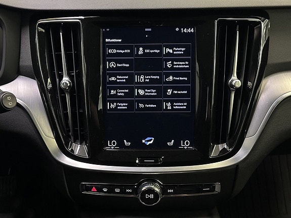Volvo V60 22 of 24