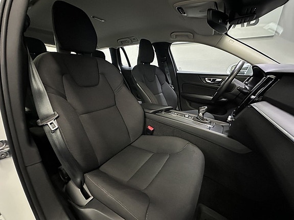 Volvo V60 12 of 24