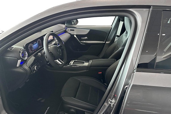 Mercedes-Benz A250 11 of 11